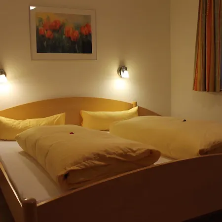 Chasa Adriana Apartment